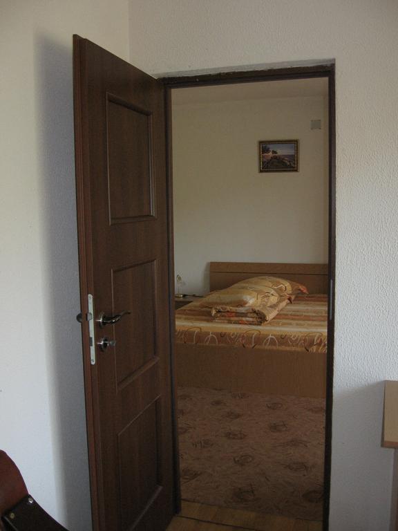 Pensiunea Pomi -Oesti Hotel Albestii Paminteni Værelse billede